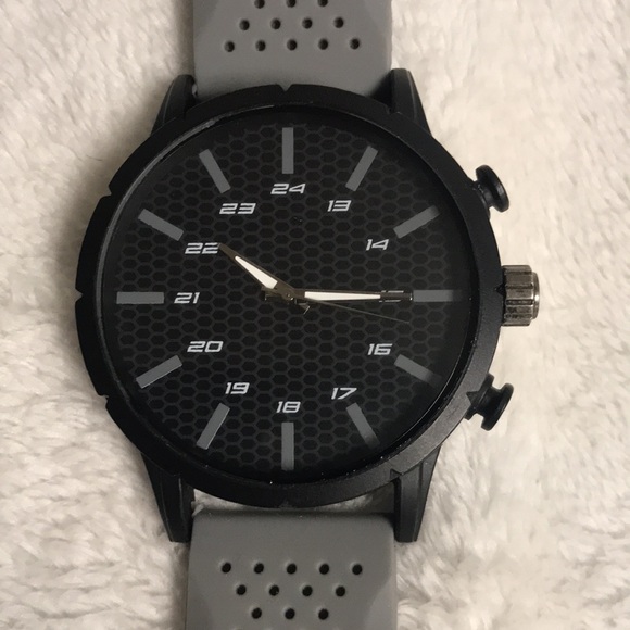 Watch - Picture 3 of 4